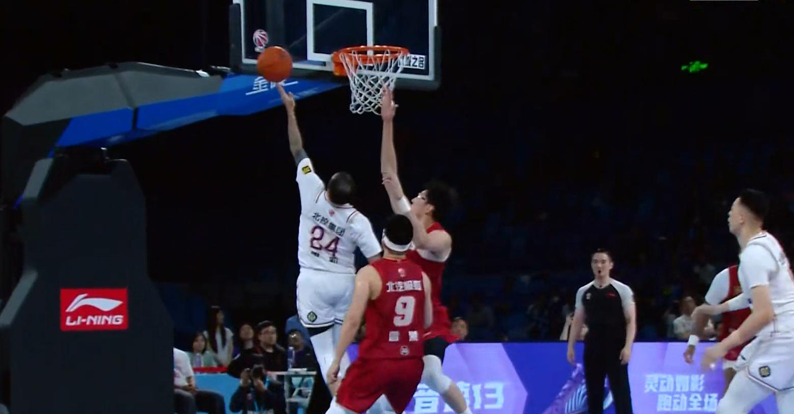 雷火电竞充值-东京奥运男篮赛场硝烟弥漫，竞争激烈