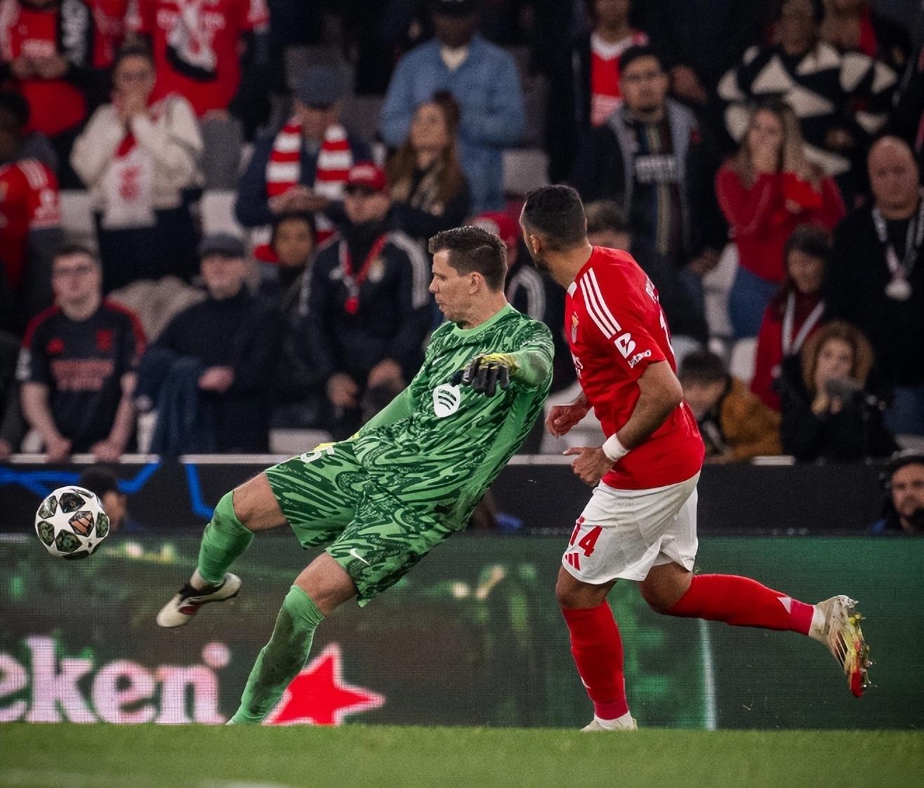 雷火电竞-巴西前锋斩获欧冠最佳进球奖