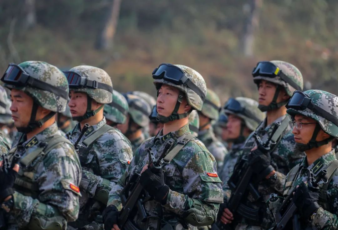 包含广东豪取胜利，士气如虹，全队庆祝成功的词条