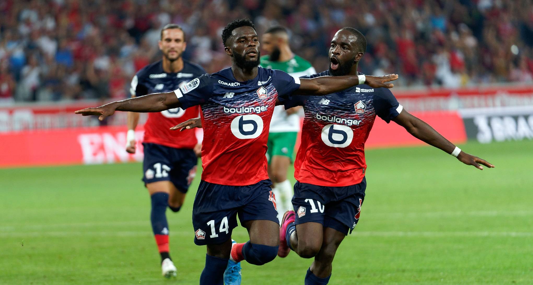 雷火电竞官网-包含里尔主场对阵南锡，争夺积分上的优势的词条