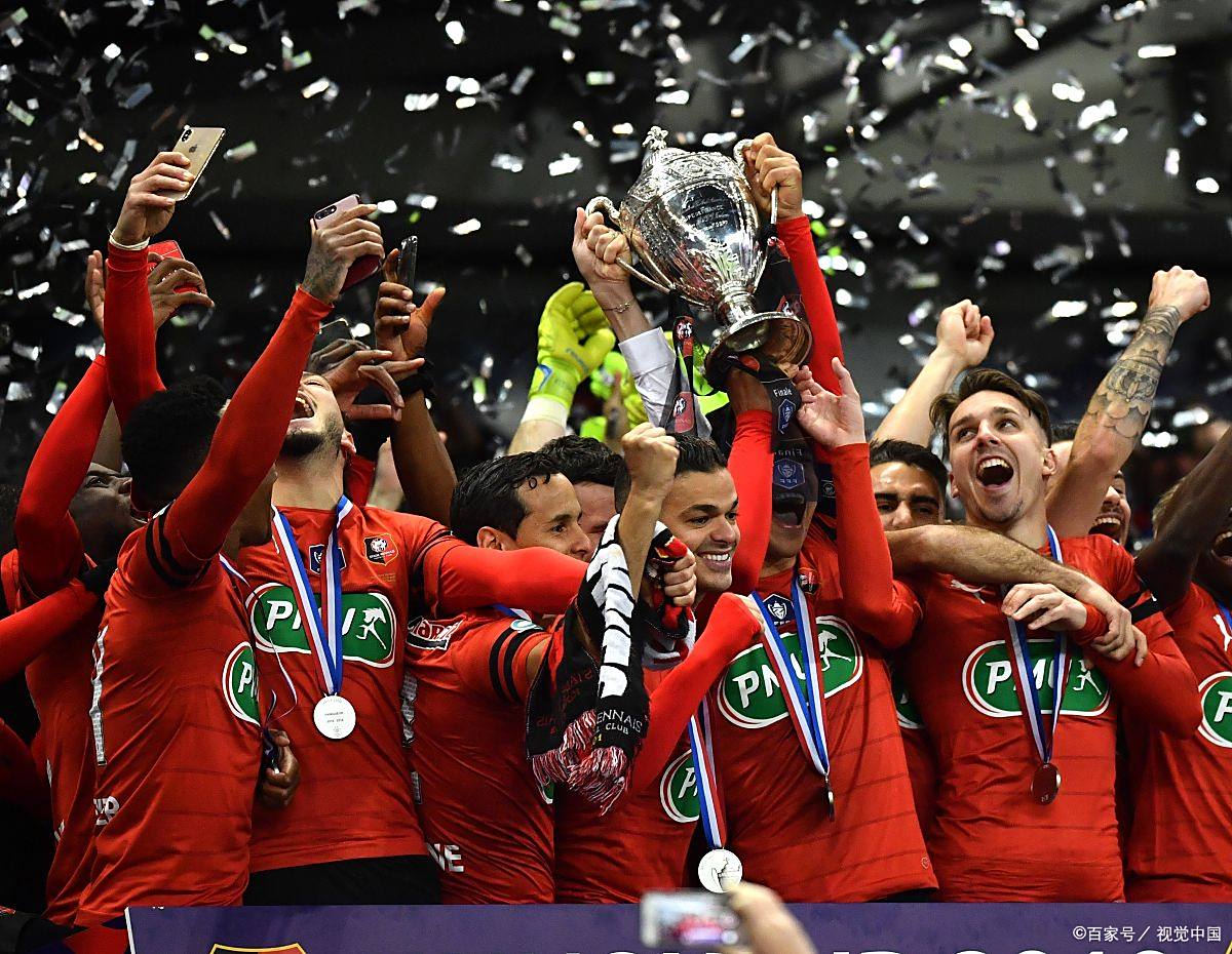 包含战火升腾！欧洲足球巨星闪耀赛场的词条