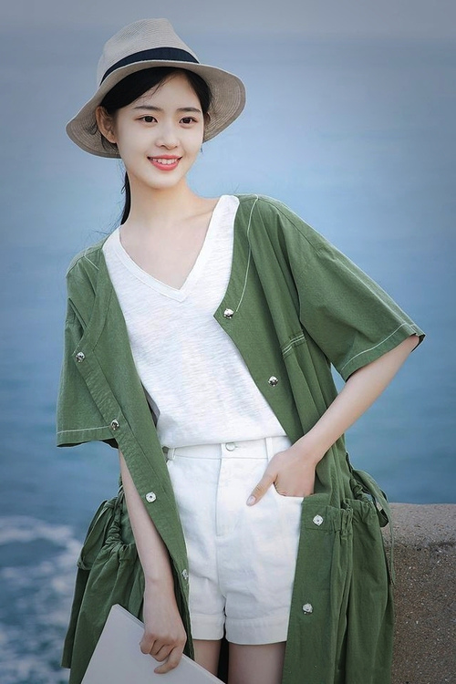 乔治的舞台与东方的梦，当独行侠晋级遇见上海队的坚韧